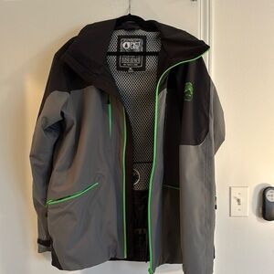 Men’s ski/snowboard jacket size XL